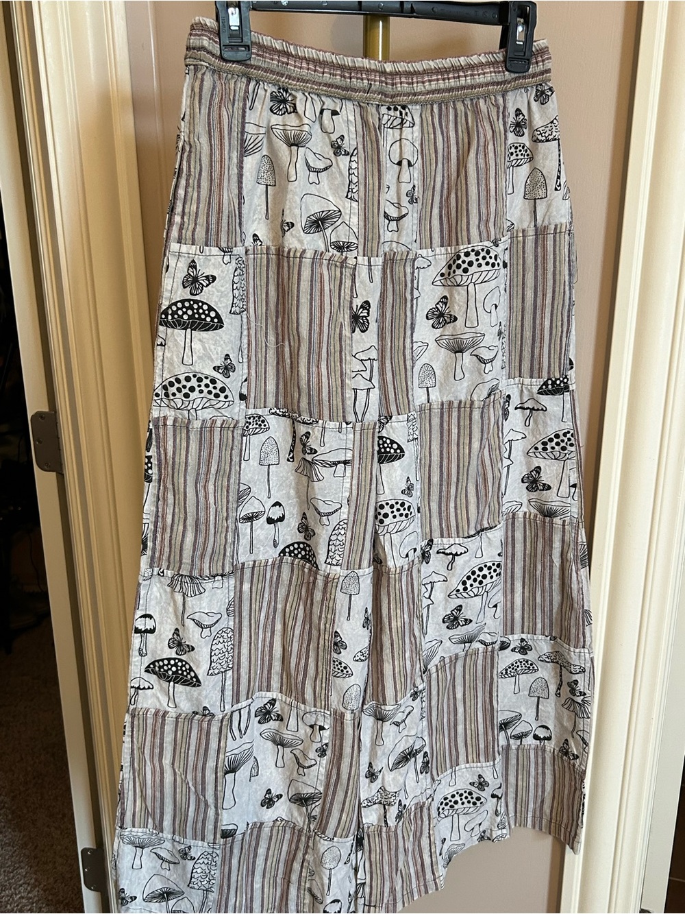 Rising International Wide leg Mushroom Pants(size Large) - Picture 6 of 7